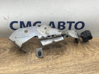 Кронштейн Audi A8 2013