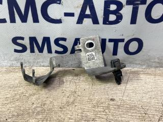 Кронштейн АБС правый Volvo V90 Cross Country 2018