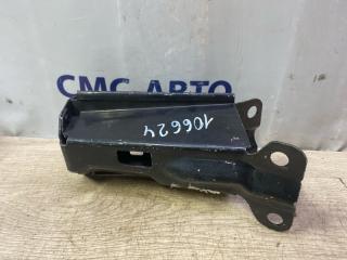 Кронштейн радиатора правый Volvo S80 контрактная Кронштейн радиатора правый Volvo S80