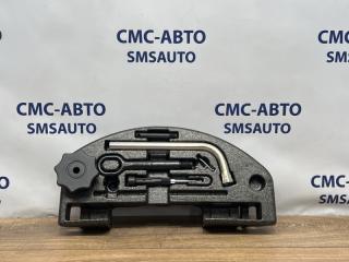 Набор инструментов Audi A8 2013