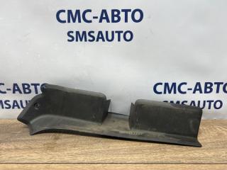 Накладка крышки багажника задняя левая Mercedes-Benz GLK 2011