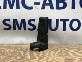 Кронштейн фары передний Audi A8 2011