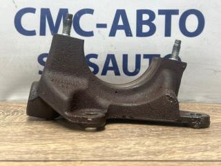 Кронштейн привода правый Volvo XC60