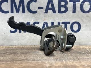 Ограничитель двери передний Volvo XC90