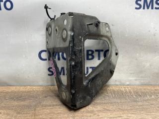 Кронштейн крыла передний левый Audi A6 Allroad 2008