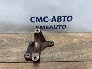 Кронштейн привода передний правый Volvo XC90