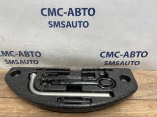 Набор инструментов Audi A8 2012