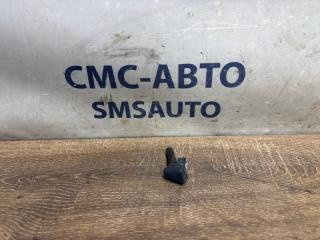 Форсунка омывателя лобового стекла Volvo XC70