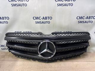 Решетка радиатора Mercedes-Benz R-Class 2011