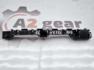 Запчасть клипса заднего бампера левая Honda Vezel 2015