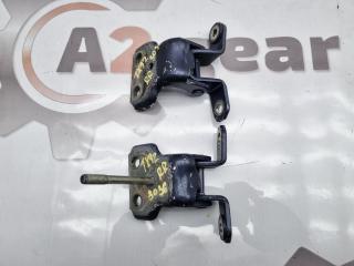 Запчасть петли двери задней правой Suzuki Grand Escudo 2001