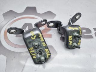 Фото запчасти петли двери задней левой Toyota Harrier 2001 контрактная запчасть Запчасть петли двери задней левой Toyota Harrier 2001