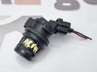 Фото запчасти насос омывателя лобового стекла Toyota Camry 2009 контрактная запчасть Запчасть насос омывателя лобового стекла Toyota Camry 2009