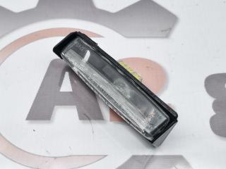 Фото запчасти подсветка заднего номера Toyota Harrier 2006 контрактная запчасть Запчасть подсветка заднего номера Toyota Harrier 2006