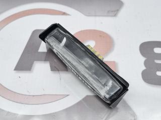 Фото запчасти подсветка заднего номера Toyota Harrier 2006 контрактная запчасть Запчасть подсветка заднего номера Toyota Harrier 2006