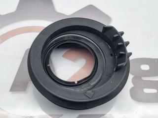 Фото запчасти уплотнитель горловины бака Mazda Atenza 2015 контрактная запчасть Запчасть уплотнитель горловины бака Mazda Atenza 2015