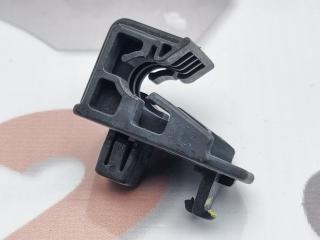 Фото запчасти крепление фары левой Toyota Harrier 2000 контрактная запчасть Запчасть крепление фары левой Toyota Harrier 2000