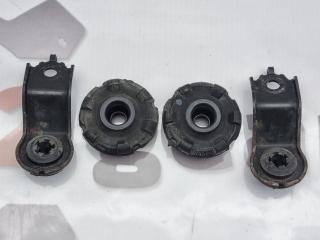 Запчасть крепление радиатора охлаждения Toyota Avensis 2007