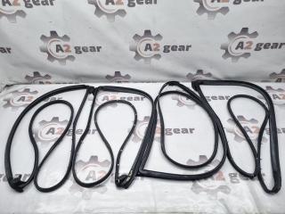Запчасть уплотнители дверей Toyota Camry 2008
