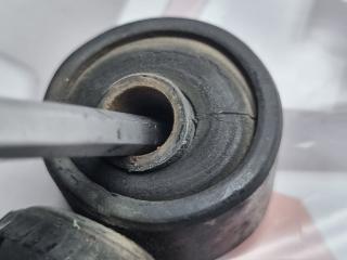 Амортизаторы комплект Grand Escudo 2002 TX92W H27A