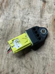 Запчасть датчик удара airbag TOYOTA RAV4 2011