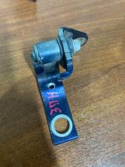 Запчасть петля двери задняя правая FORD Focus 3 2012