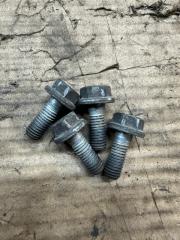 Фото запчасти болт крепления суппорта задний BMW 320i 2007 контрактная запчасть Запчасть болт крепления суппорта задний BMW 320i 2007