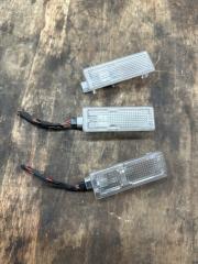 Фото запчасти плафон подсветки салона BMW 320i 2007 Б/У запчасть Запчасть плафон подсветки салона BMW 320i 2007