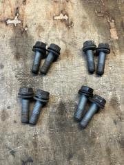 Запчасть болт крепления суппорта передний AUDI A4 2015