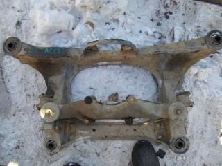 Запчасть балка подвески задняя TOYOTA CARINA