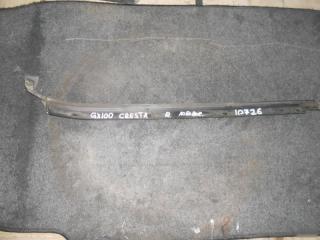 Запчасть молдинг лобового стекла правый TOYOTA CRESTA