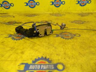 Запчасть замок передний левый TOYOTA CARINA