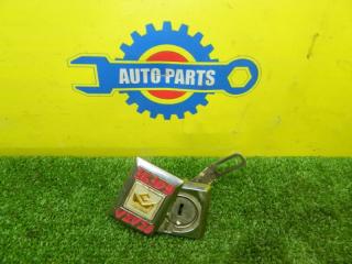 Личинка замка багажника CAMRY PROMINENT VZV20