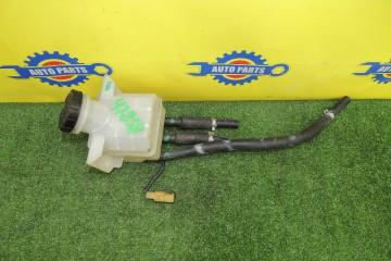 Запчасть бачок для тормозной жидкости ISUZU ELF