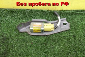 Фото запчасти датчик airbag задний правый LEXUS GS300 контрактная запчасть Запчасть датчик airbag задний правый LEXUS GS300