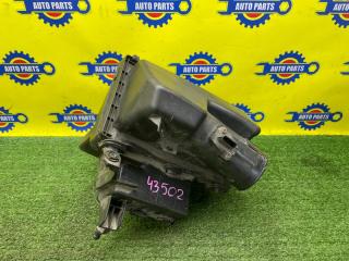 Запчасть корпус воздушного фильтра правый NISSAN MURANO