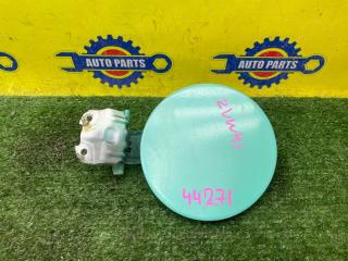 Запчасть лючок бензобака TOYOTA PRIUS ALPHA