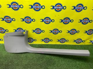 Запчасть накладка на порог передняя правая CHRYSLER 300C