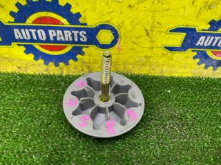 Запчасть болт крепления запаски TOYOTA PRIUS