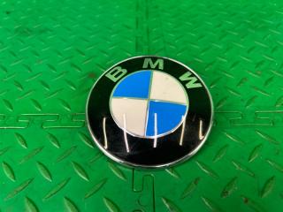 Запчасть эмблема на капот BMW 5 2007