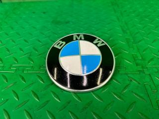 Запчасть эмблема на капот BMW X1 2011
