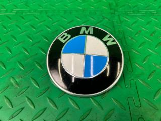 Запчасть эмблема на капот BMW X5 2008