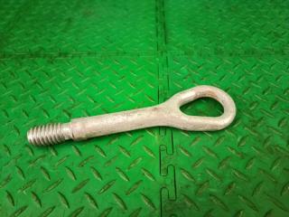 Крюк буксировочный Mercedes-Benz C 2001