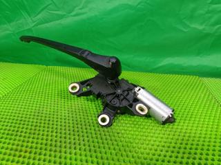 Запчасть моторчик стеклоочистителя задний Audi S6 1999