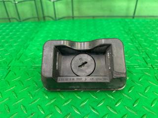 Запчасть упор домкрата Mercedes-Benz C