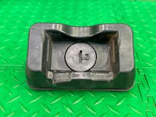 Запчасть упор домкрата Mercedes-Benz C