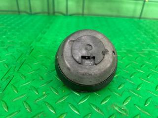 Запчасть упор домкрата Mercedes-Benz E