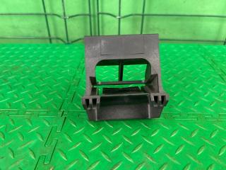 Запчасть кронштейн радиатора BMW 5