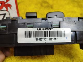 Блок управления стеклоподъемниками передний правый CHEVROLET/GMC/GENERAL MOTORS/BUICK TRAILBLAZER/ENVOY/RAINIER GMT360 LL8/VORTEC LL8