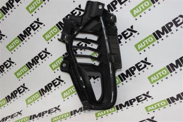 Рамка поворотника правая K5 2020- DL3 Рамка поворотника правая K5 2020- DL3